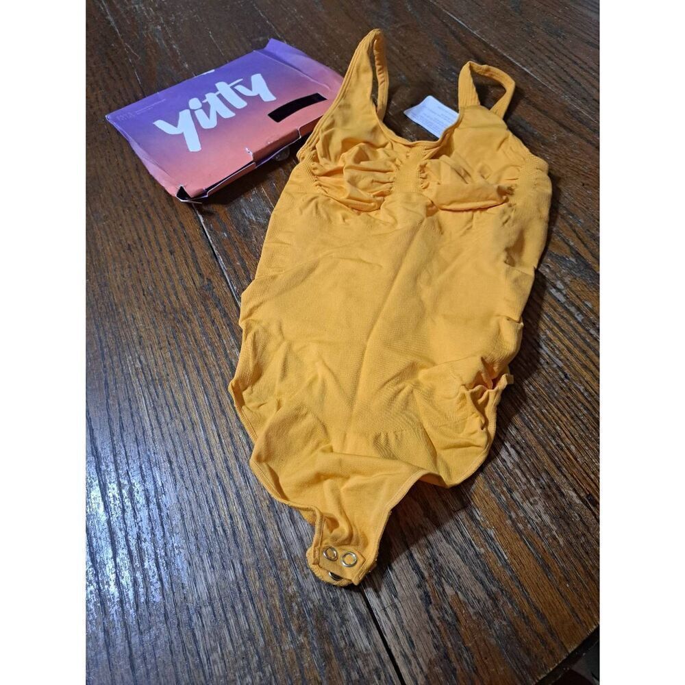 New Medium Large Fabletics Yitty Mimosa Nearly Naked Shaping Thong Bodysuit NWT